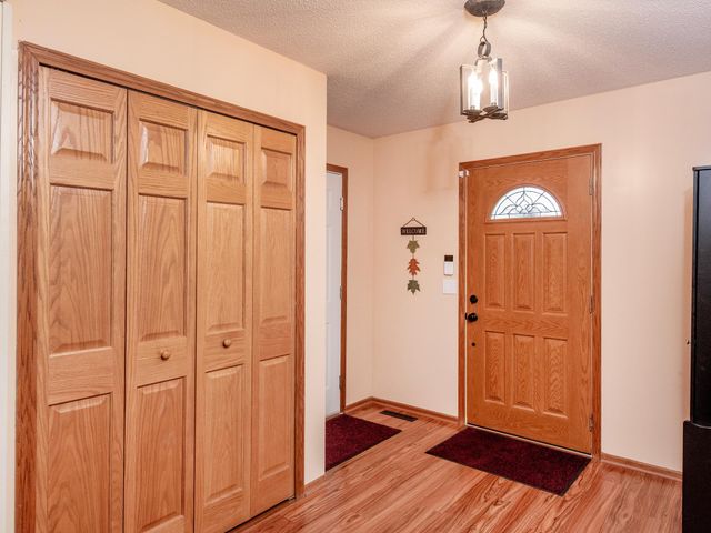 1466 Laurel Avenue, Saint Paul Park, MN 55071