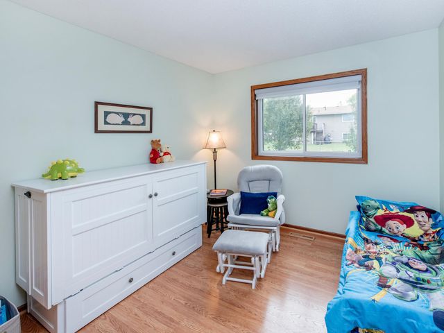 1466 Laurel Avenue, Saint Paul Park, MN 55071