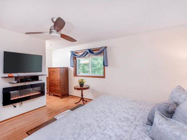 1466 Laurel Avenue, Saint Paul Park, MN 55071