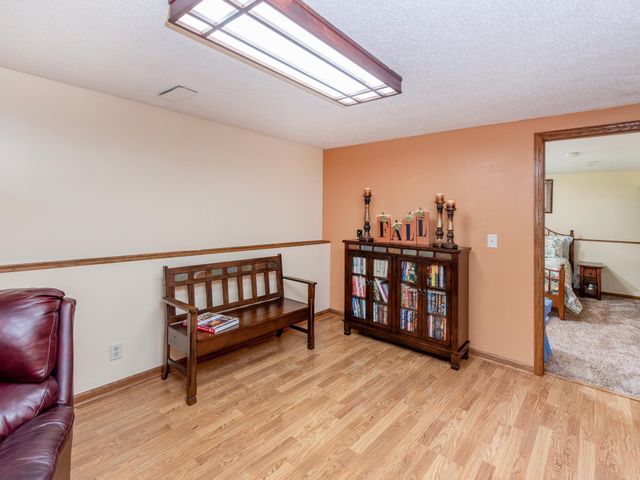 1466 Laurel Avenue, Saint Paul Park, MN 55071