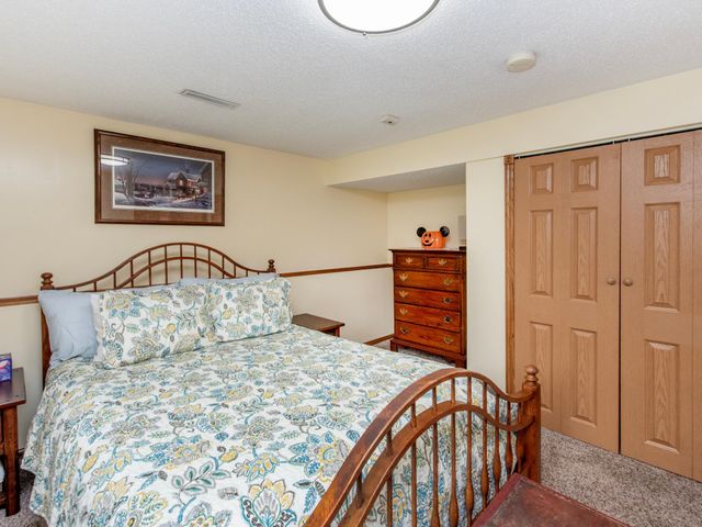 1466 Laurel Avenue, Saint Paul Park, MN 55071