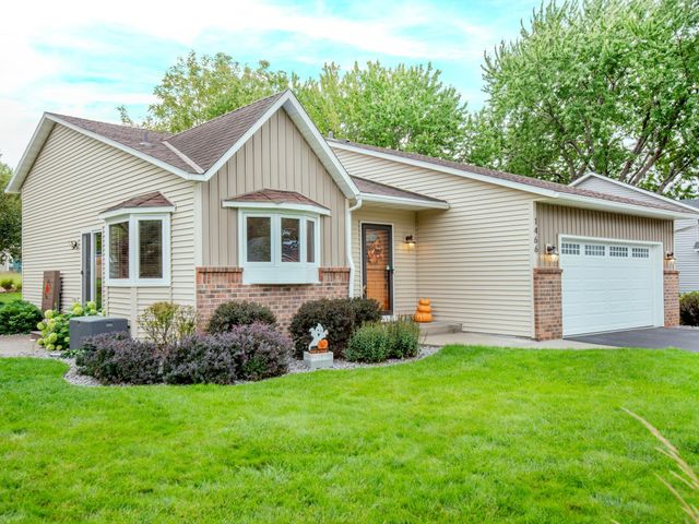 1466 Laurel Avenue, Saint Paul Park, MN 55071