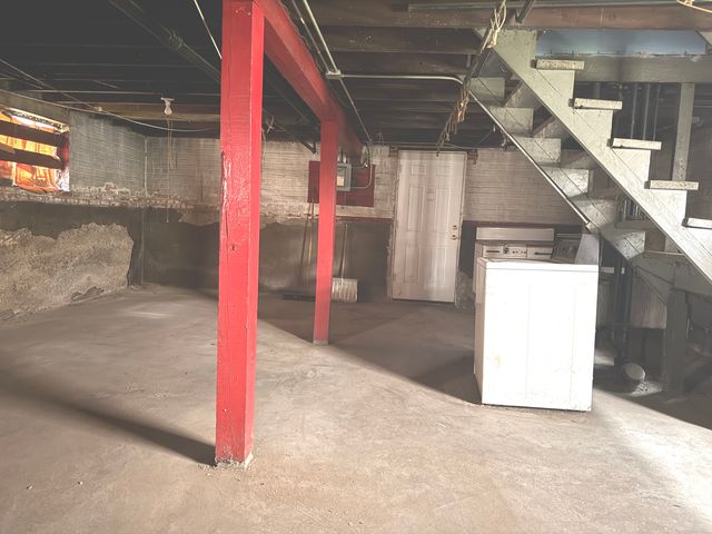 8115 S Dante Avenue, Chicago, IL 60619