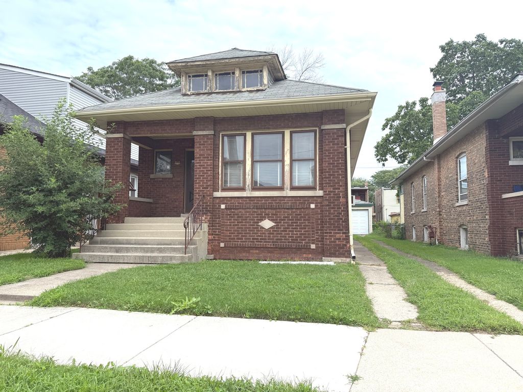 8115 S Dante Avenue, Chicago, IL 60619