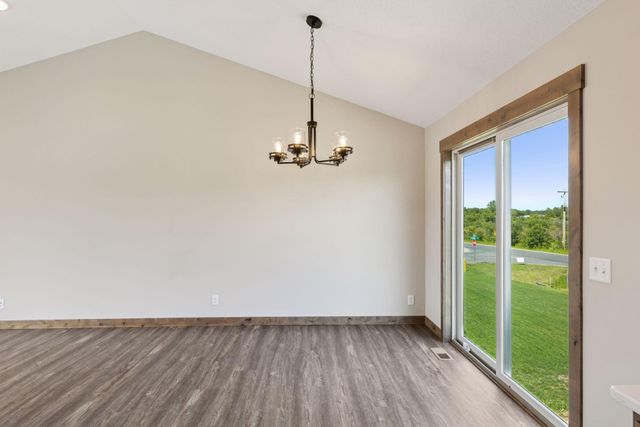 521 Summit Circle, Baldwin, WI 54002