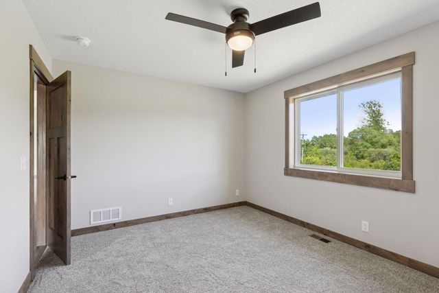 521 Summit Circle, Baldwin, WI 54002