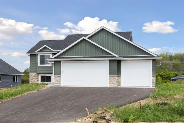 521 Summit Circle, Baldwin, WI 54002