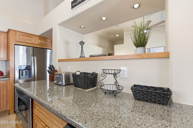 4442 E GRAYTHORN Street, Phoenix, AZ 85044