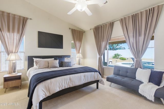 4442 E GRAYTHORN Street, Phoenix, AZ 85044