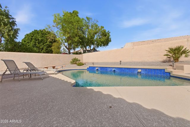 4442 E GRAYTHORN Street, Phoenix, AZ 85044