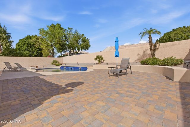 4442 E GRAYTHORN Street, Phoenix, AZ 85044
