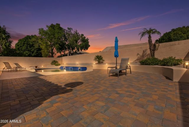 4442 E GRAYTHORN Street, Phoenix, AZ 85044