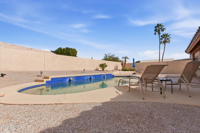 4442 E GRAYTHORN Street, Phoenix, AZ 85044