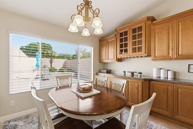 4442 E GRAYTHORN Street, Phoenix, AZ 85044