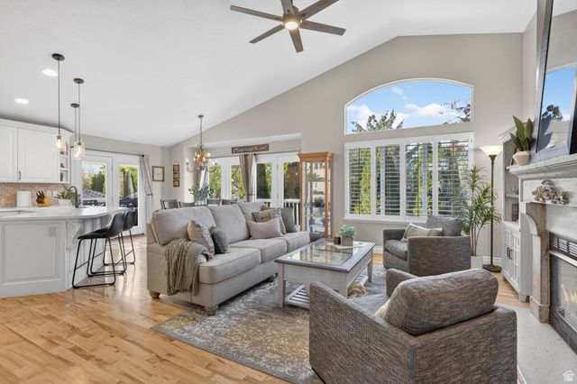 7428 S GREEN BERRY CT, Midvale, UT 84047