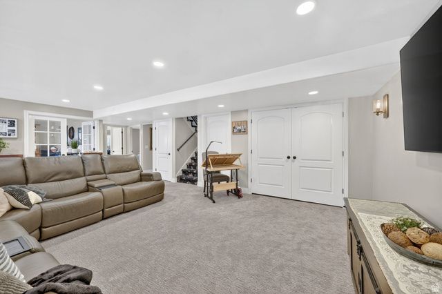 7428 S GREEN BERRY CT, Midvale, UT 84047