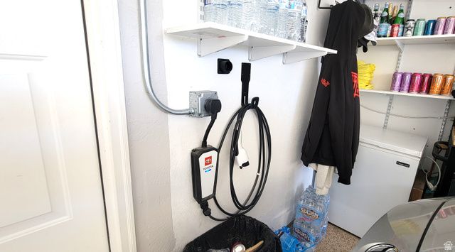 7428 S GREEN BERRY CT, Midvale, UT 84047