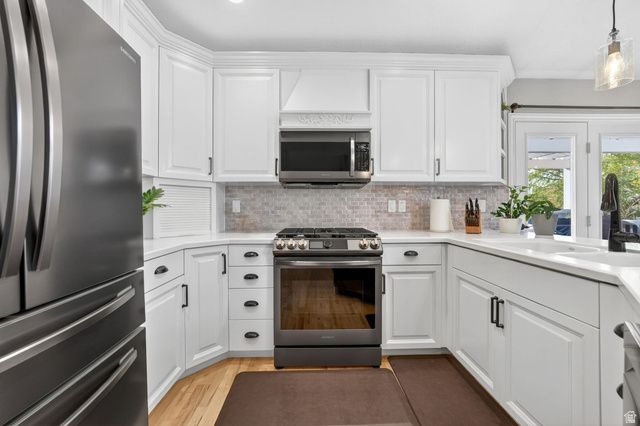 7428 S GREEN BERRY CT, Midvale, UT 84047