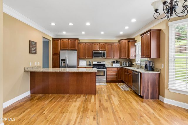 2004 Windridge Drive, Kingsport, TN 37660