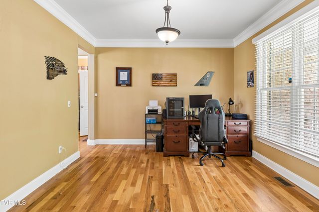 2004 Windridge Drive, Kingsport, TN 37660