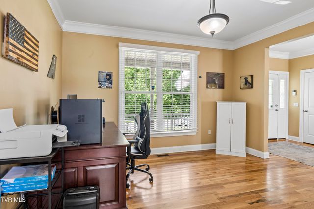2004 Windridge Drive, Kingsport, TN 37660