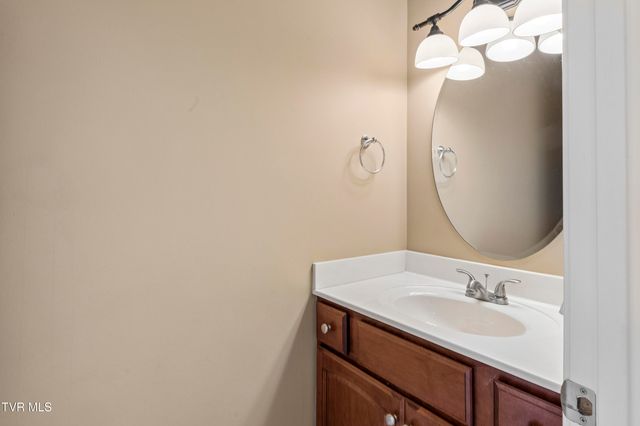 2004 Windridge Drive, Kingsport, TN 37660