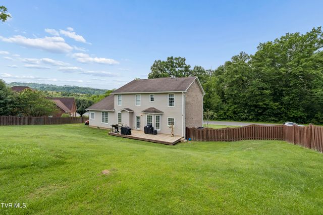 2004 Windridge Drive, Kingsport, TN 37660
