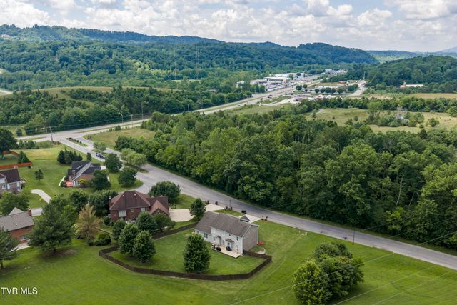 2004 Windridge Drive, Kingsport, TN 37660