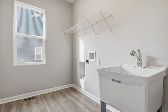 5737 Shadowfair Lane, Powell, OH 43065