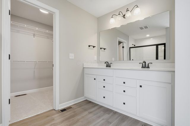 5737 Shadowfair Lane, Powell, OH 43065