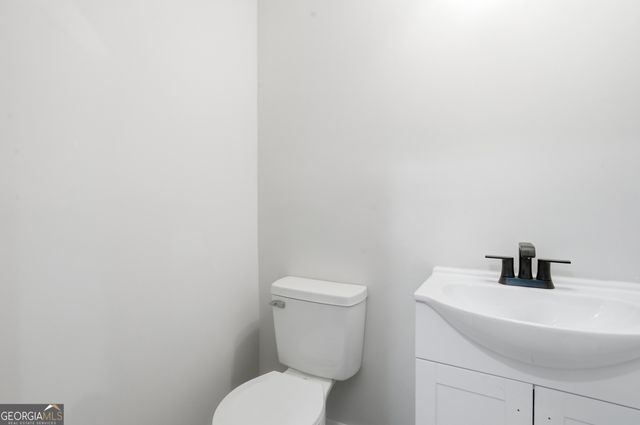 211 Jenks Street, Savannah, GA 31415