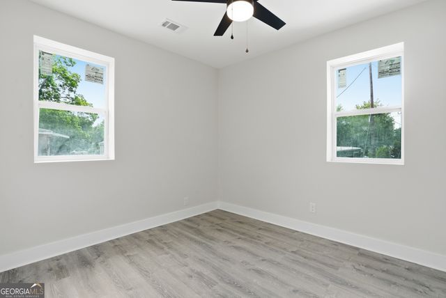 211 Jenks Street, Savannah, GA 31415