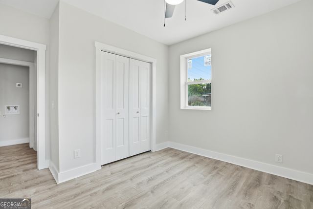 211 Jenks Street, Savannah, GA 31415