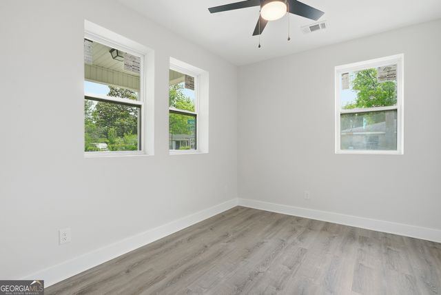 211 Jenks Street, Savannah, GA 31415
