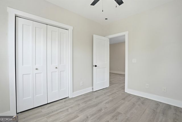 211 Jenks Street, Savannah, GA 31415