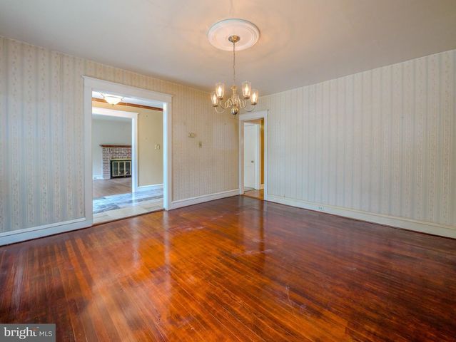 705 EDMONDS AVE, Drexel Hill, PA 19026