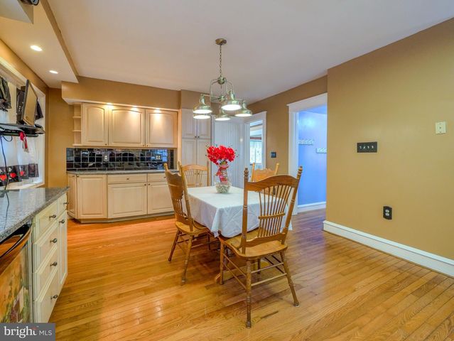 705 EDMONDS AVE, Drexel Hill, PA 19026