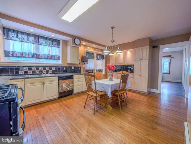 705 EDMONDS AVE, Drexel Hill, PA 19026