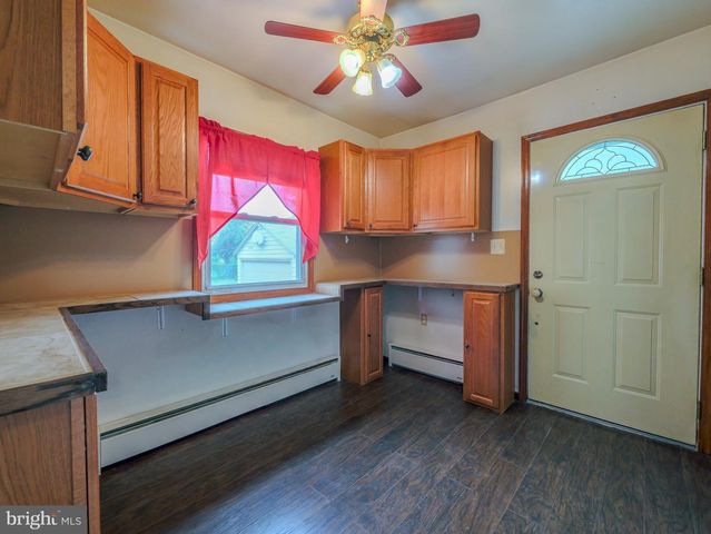 705 EDMONDS AVE, Drexel Hill, PA 19026