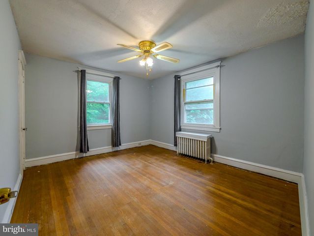 705 EDMONDS AVE, Drexel Hill, PA 19026