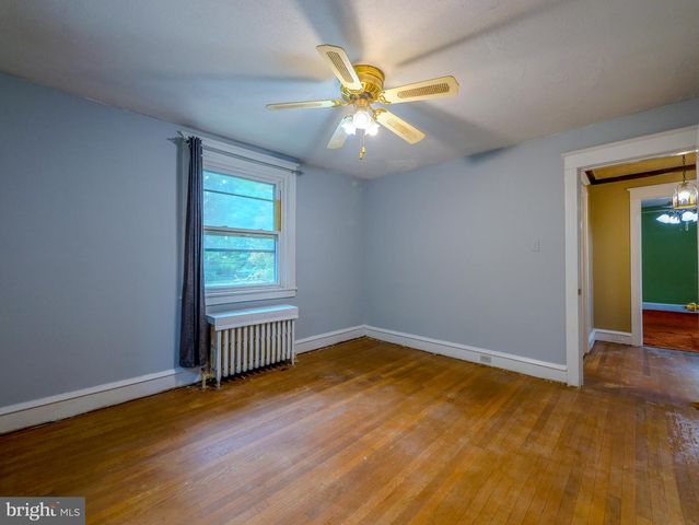 705 EDMONDS AVE, Drexel Hill, PA 19026