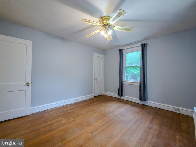 705 EDMONDS AVE, Drexel Hill, PA 19026