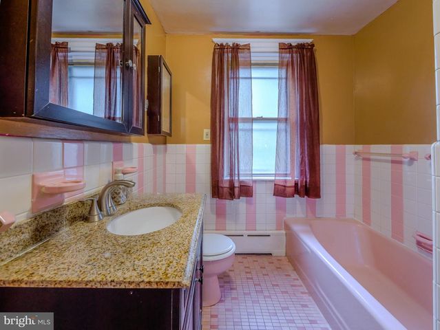 705 EDMONDS AVE, Drexel Hill, PA 19026