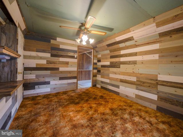 705 EDMONDS AVE, Drexel Hill, PA 19026