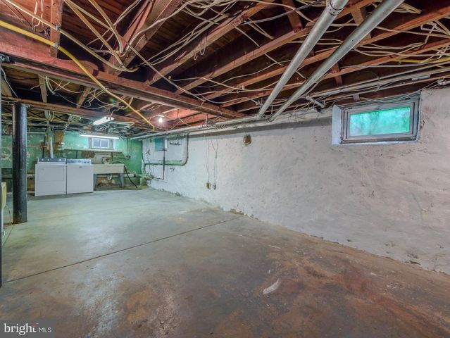 705 EDMONDS AVE, Drexel Hill, PA 19026