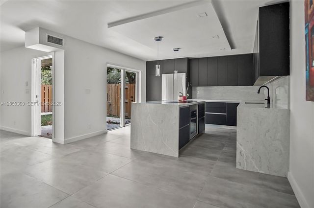 2161 Orange Grove Drive A9, Davie, FL 33324