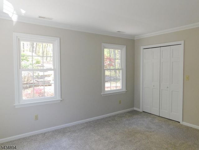 4 Spring Hill Rd, Franklin Twp., NJ 08801