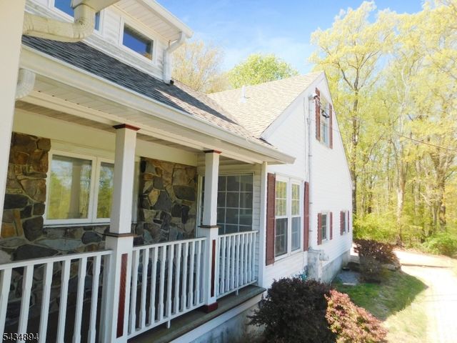 4 Spring Hill Rd, Franklin Twp., NJ 08801