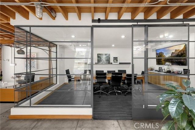 425 E 4th Street, Long Beach, CA 90802