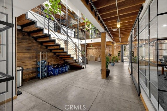 425 E 4th Street, Long Beach, CA 90802